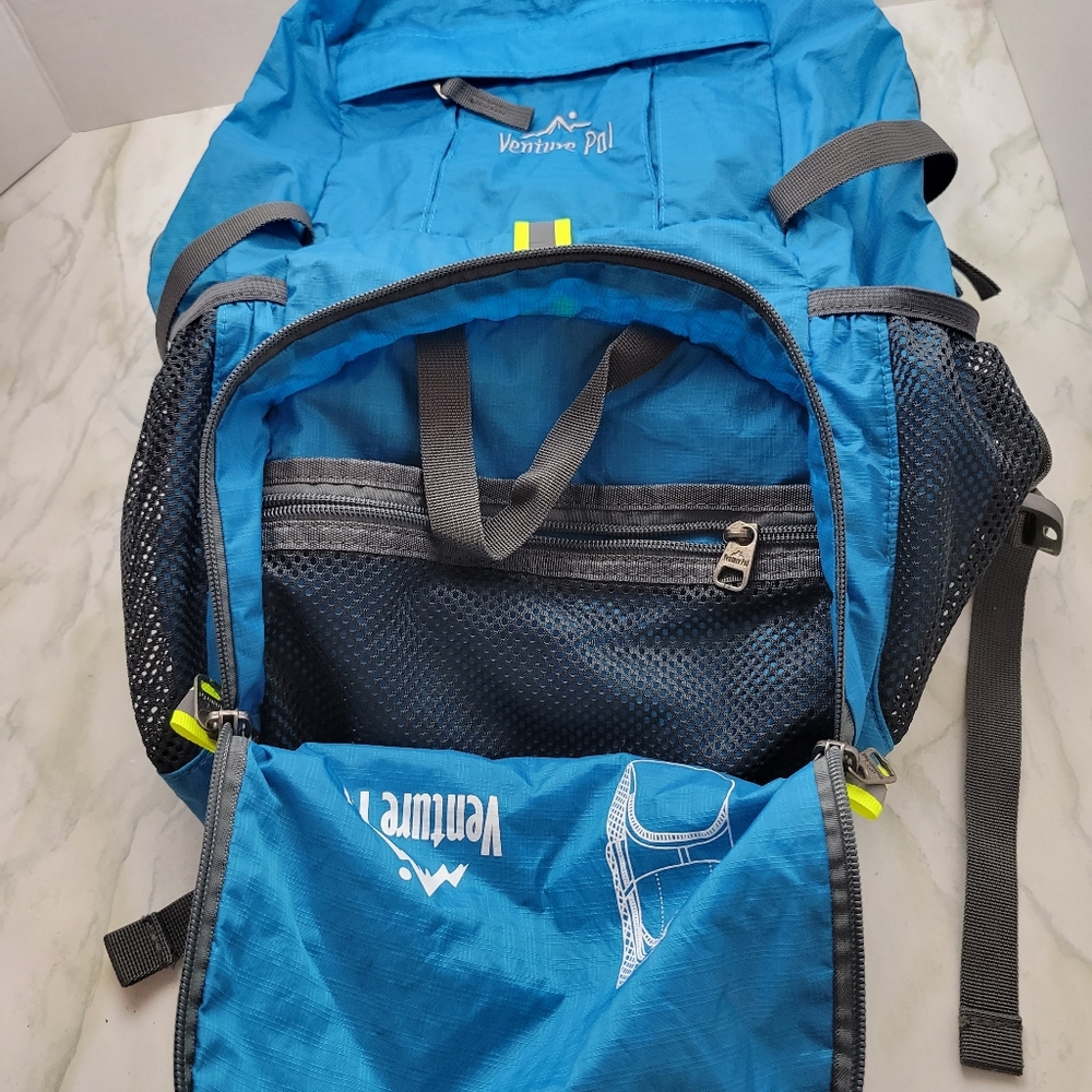 Venture Pal Lightweight Backpack - image 2
